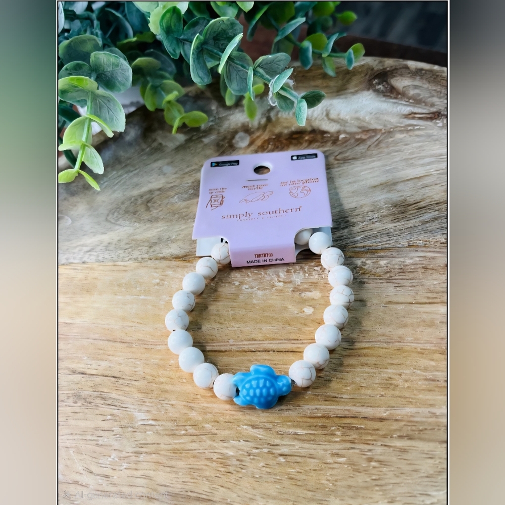 Simply Southern Crackled White Turtle Tracker Bracelet, w/Blue Turtle NWT